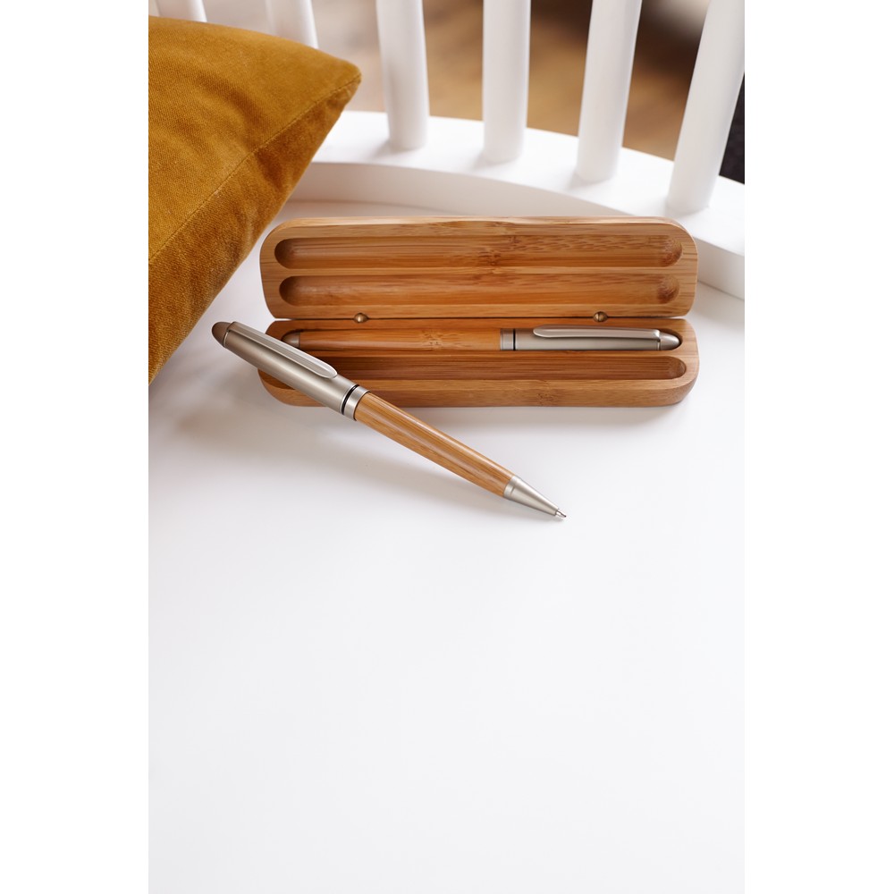 Drewniany długopis w etui z nadrukiem gadżet reklamowy