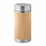 Izolowany pojemnik na żywność z podwójną ścianką ze stali nierdzewnej z zakrętką. Wykończenie bambusowe. Pojemność: 600 ml.. Gadżet reklamowy dla firmy.