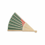 Wykonany z bambusa ręczny wachlarz z flagą na papierowym materiale.. Gadżet reklamowy dla firmy.